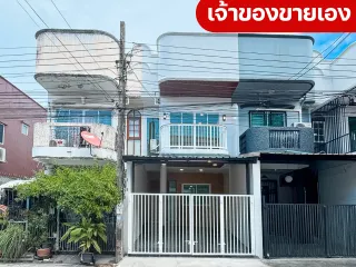 For sale 2 bedrooms townhouse in Wang Thonglang, Bangkok