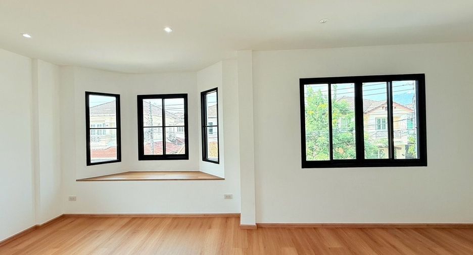 For sale 3 bedrooms house in Mueang Phuket, Phuket