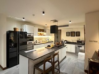 Condo en venta de 2 habitaciones en Yan Nawa, Bangkok