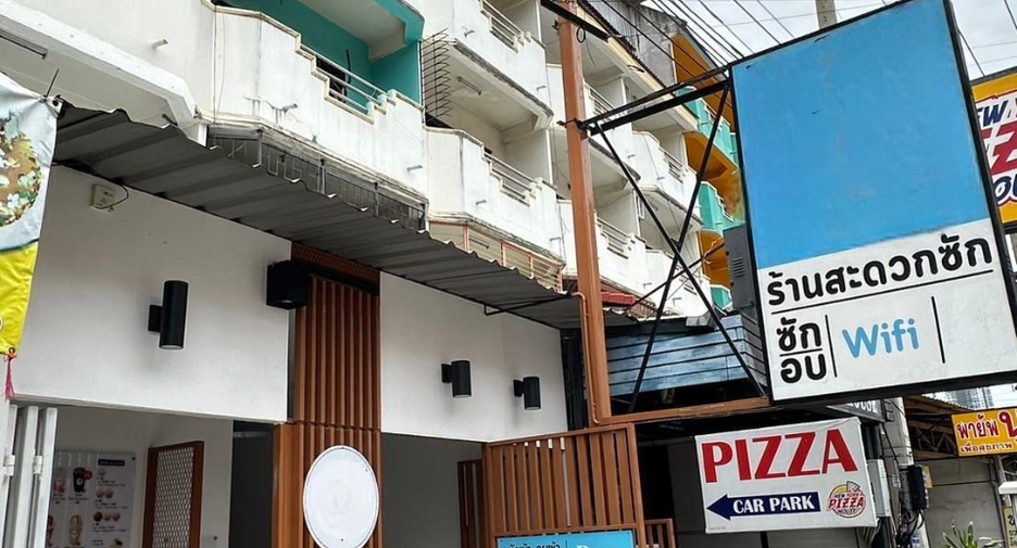 For sale 3 bedrooms retail Space in Bang Lamung, Chonburi