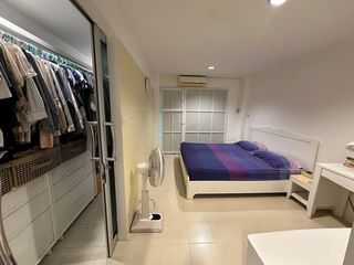 À vendre 3 chambres local commercial à Bang Lamung, Chonburi