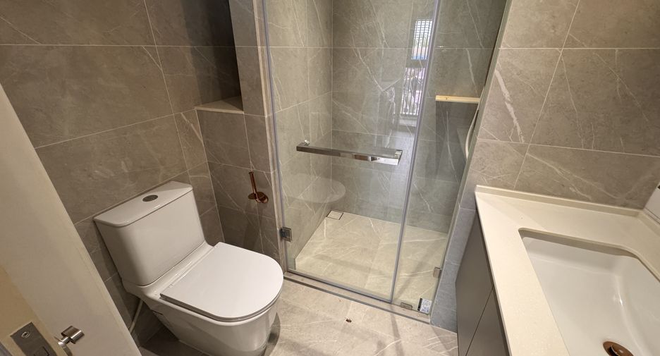 For sale and for rent studio condo in Watthana, Bangkok