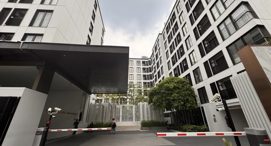 For sale and for rent studio condo in Watthana, Bangkok