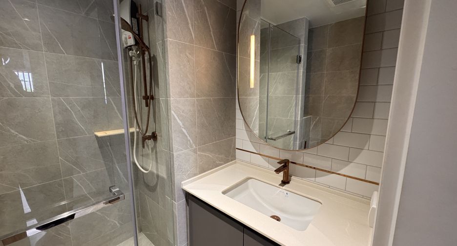 For sale and for rent studio condo in Watthana, Bangkok