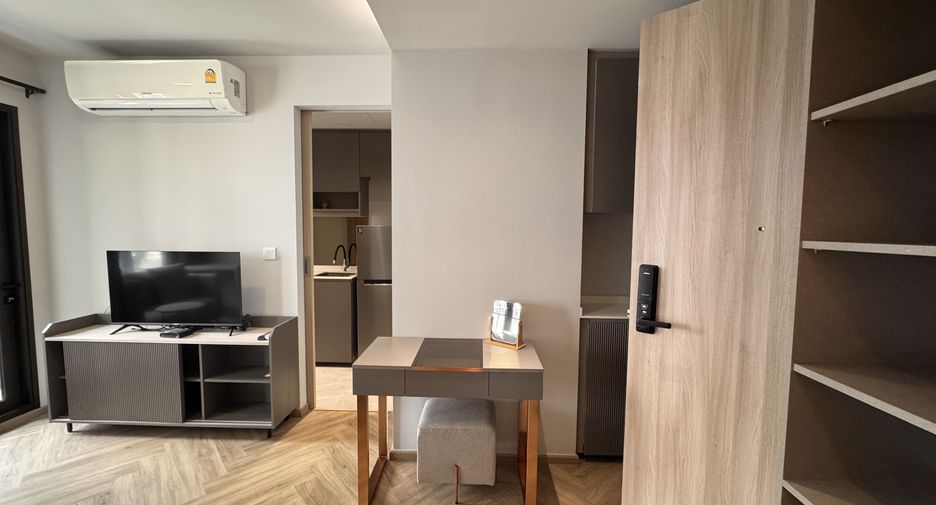 For sale and for rent studio condo in Watthana, Bangkok