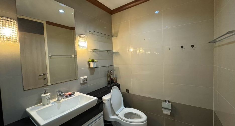 Wohnung zur Miete mit 2 Zimmer in Watthana, Bangkok