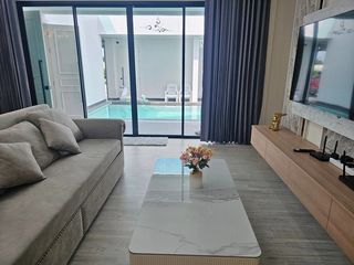 Villa en alquiler de 3 habitaciones en Bang Lamung, Chonburi