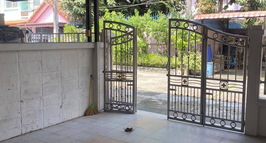 出售 2 卧室 联排别墅 在 Thawi Watthana, 曼谷