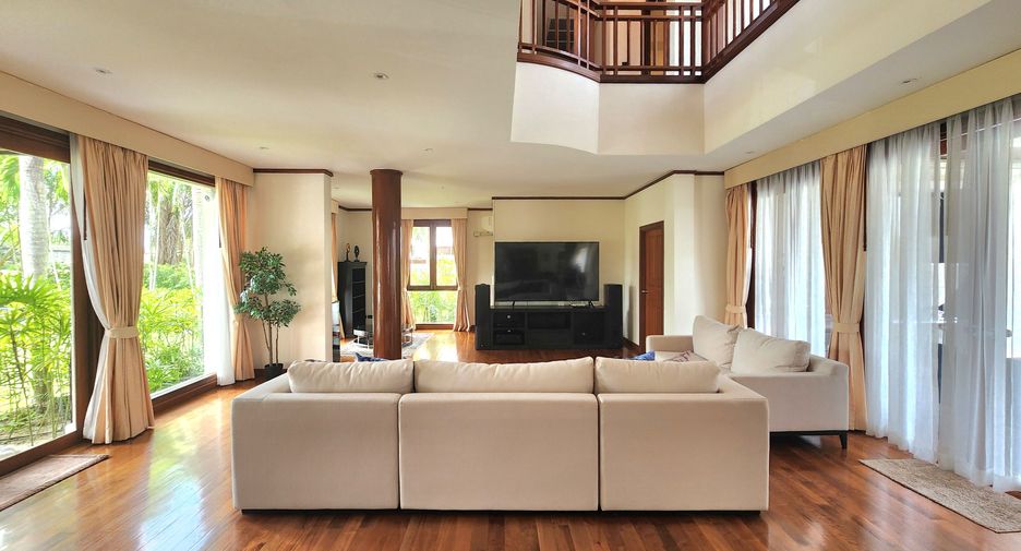 For rent 4 bedrooms villa in Thalang, Phuket