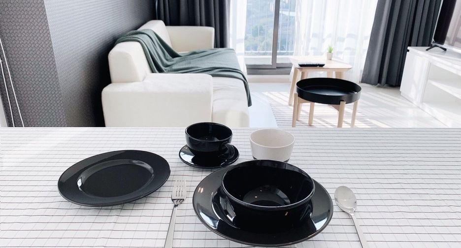 For rent 1 bed condo in Khlong Toei, Bangkok