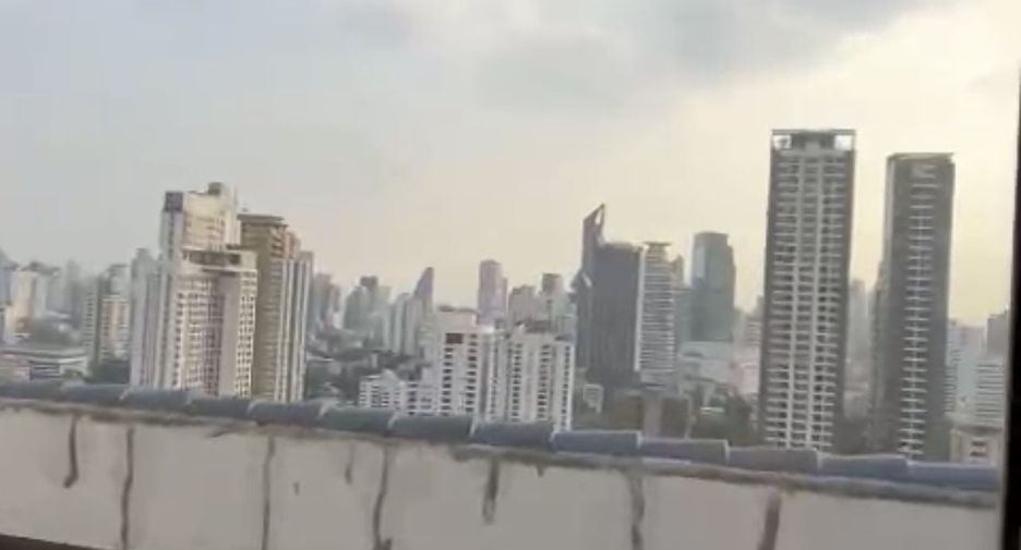 For sale 5 bedrooms condo in Watthana, Bangkok
