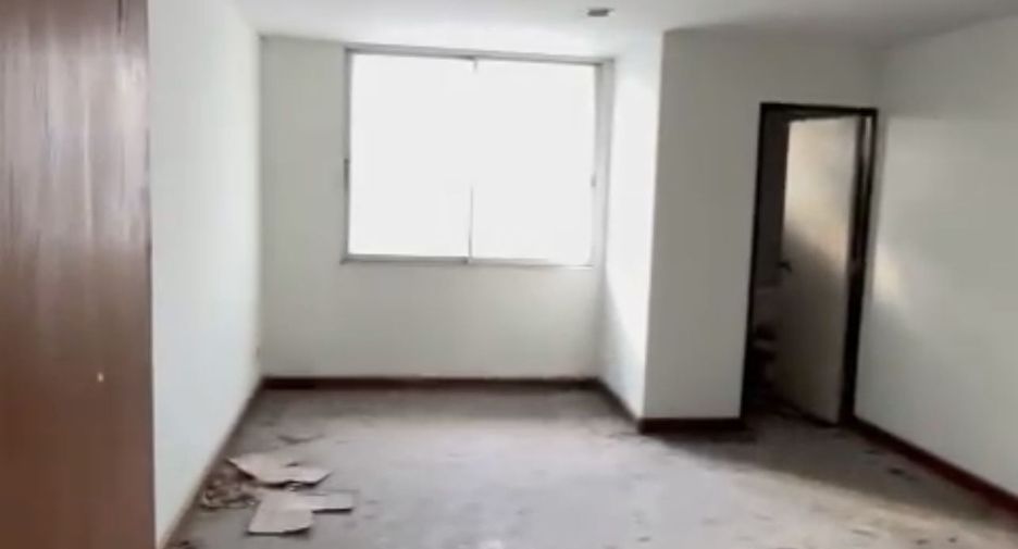 For sale 5 bedrooms condo in Watthana, Bangkok