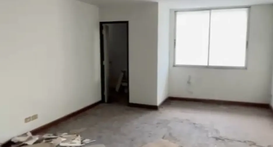 For sale 5 bedrooms condo in Watthana, Bangkok