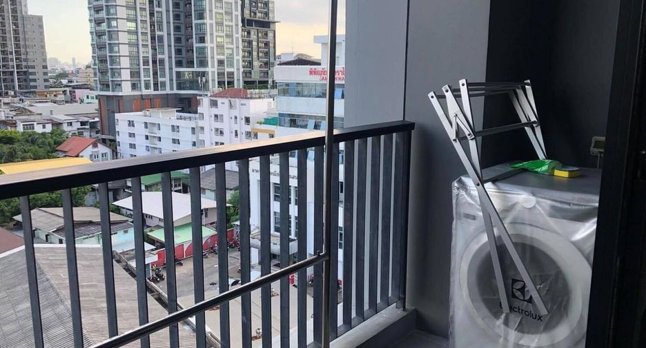 For rent 2 bedrooms condo in Phaya Thai, Bangkok