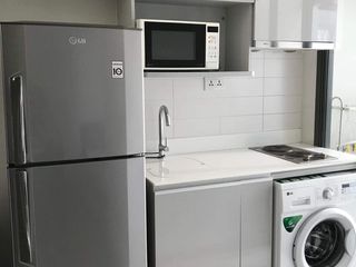 Condo en alquiler de estudio en Huai Khwang, Bangkok