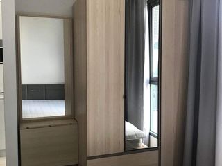 Condo en alquiler de estudio en Huai Khwang, Bangkok