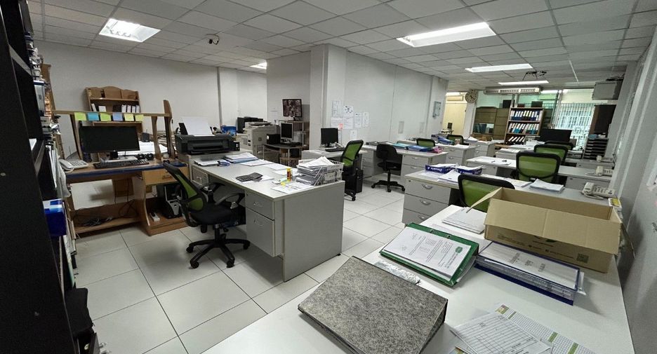 For rent office in Bang Khae, Bangkok