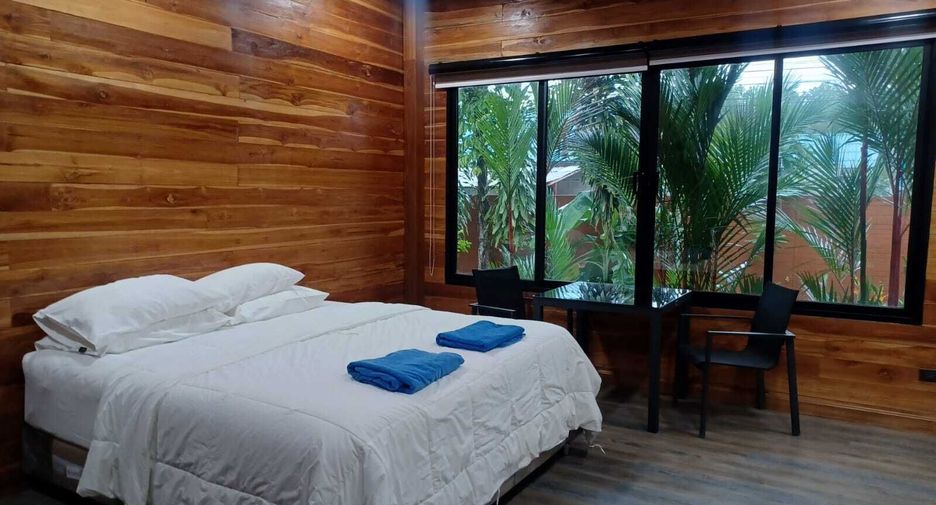 À louer 4 chambres villa à Thalang, Phuket