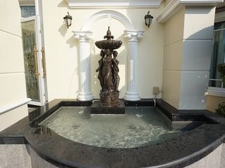 À vendre 4 chambres maison à Phra Samut Chedi, Samut Prakan