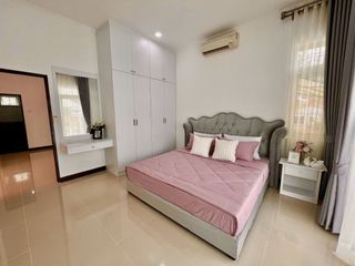 À vendre et à louer 3 chambres villa à Bang Lamung, Chonburi
