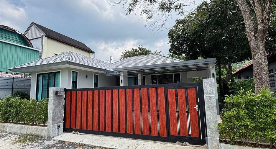 Casa en alquiler de 3 habitaciones en Thalang, Phuket