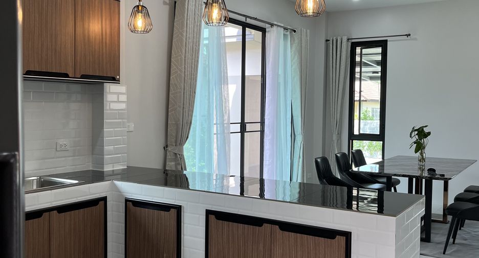 Casa en alquiler de 3 habitaciones en Thalang, Phuket