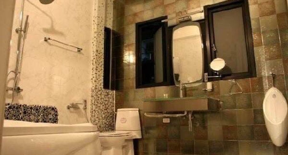 For sale and for rent 5 bedrooms retail Space in Bang Kapi, Bangkok