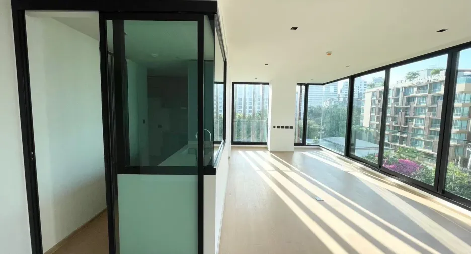 For rent 2 bedrooms condo in Watthana, Bangkok