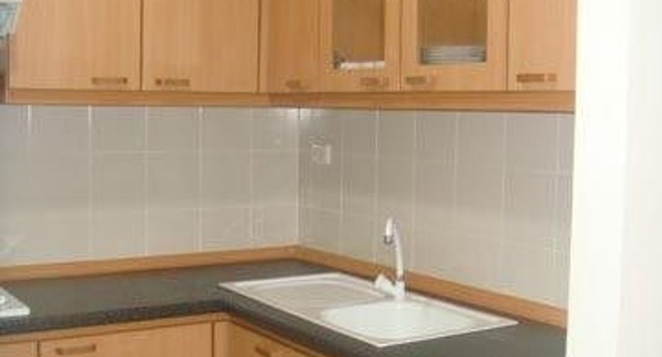 For rent 2 bedrooms condo in Sathon, Bangkok
