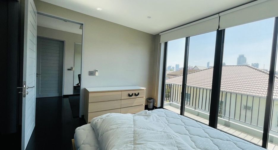 For rent 3 ベッドルーム house in Watthana, Bangkok