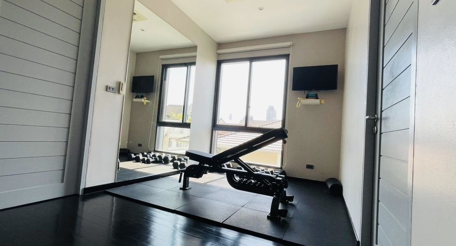 For rent 3 ベッドルーム house in Watthana, Bangkok