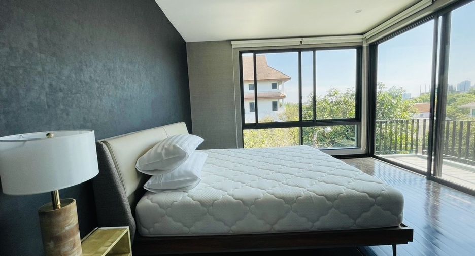 For rent 3 ベッドルーム house in Watthana, Bangkok