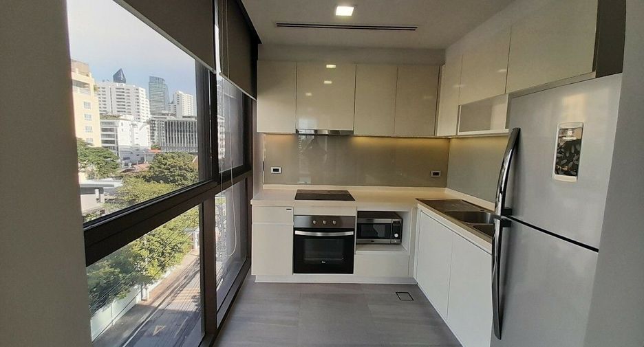For rent 2 bedrooms condo in Khlong Toei, Bangkok