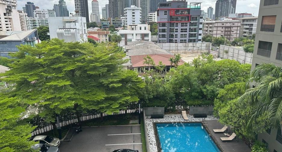 For rent 1 bed condo in Khlong Toei, Bangkok