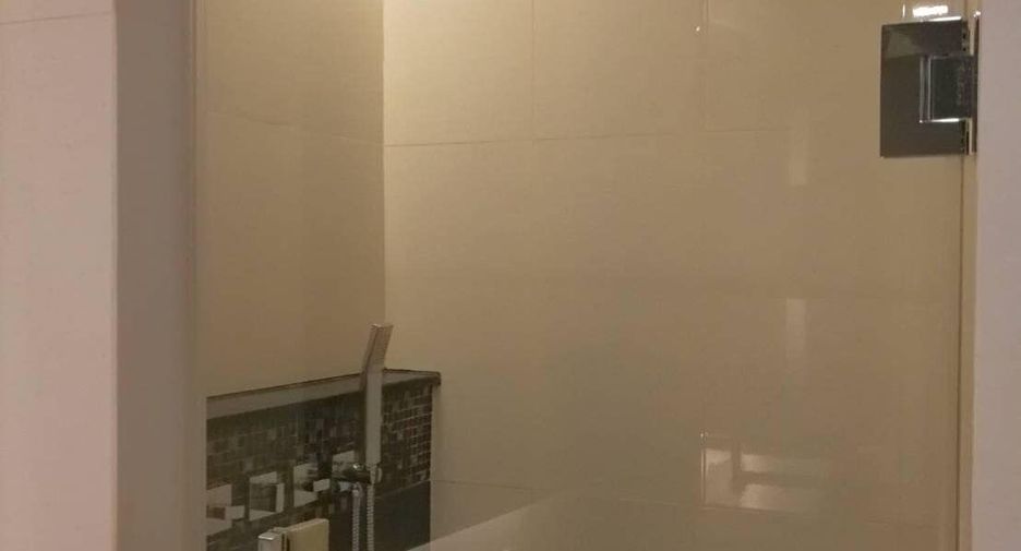 Wohnung zur Miete mit 1 Zimmer in Huai Khwang, Bangkok