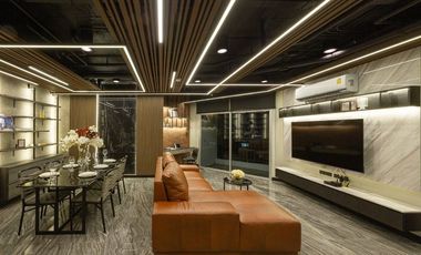 Condo en alquiler de 4 habitaciones en Huai Khwang, Bangkok