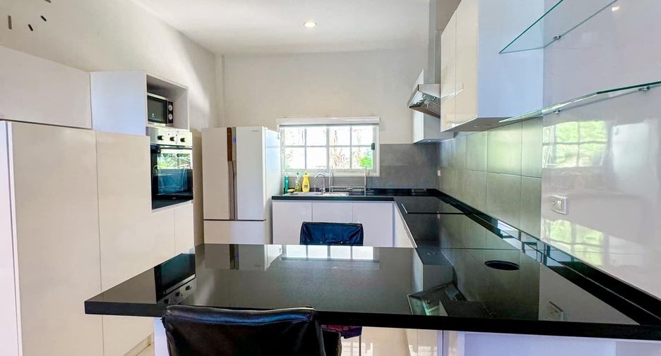 À vendre 3 chambres villa à Bang Lamung, Chonburi