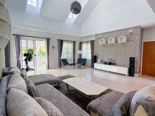 À vendre 3 chambres villa à Bang Lamung, Chonburi