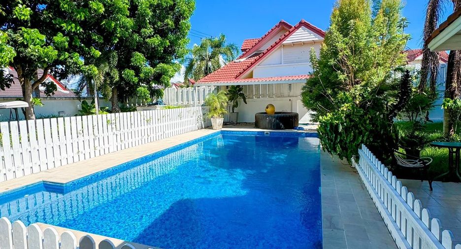 À vendre 3 chambres villa à Bang Lamung, Chonburi