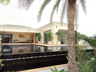 For sale 2 ベッドルーム villa in Bang Lamung, Chonburi