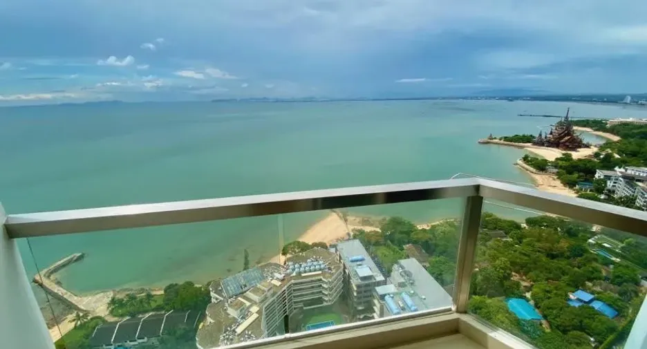 For rent 2 bedrooms condo in Bang Lamung, Chonburi