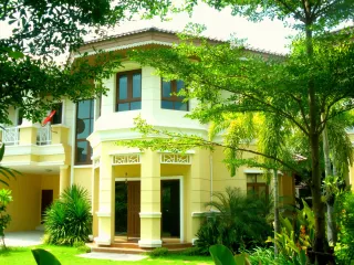 For rent 4 bedrooms house in Wang Thonglang, Bangkok