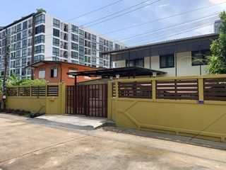 出售 4 卧室 独立屋 在 Phra Khanong, 曼谷