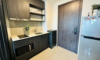 For rent 1 bed condo in Huai Khwang, Bangkok