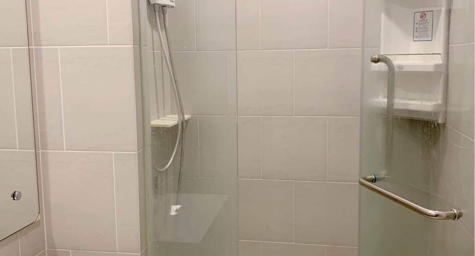 Condo en alquiler de 1 habitaciones en Bang Phlat, Bangkok