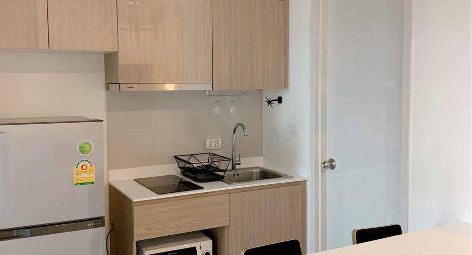 Condo en alquiler de 1 habitaciones en Bang Phlat, Bangkok