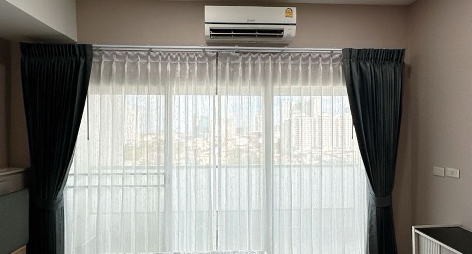 Condo en alquiler de 2 habitaciones en Yan Nawa, Bangkok