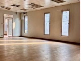 For rent スタジオ house in Phra Khanong, Bangkok