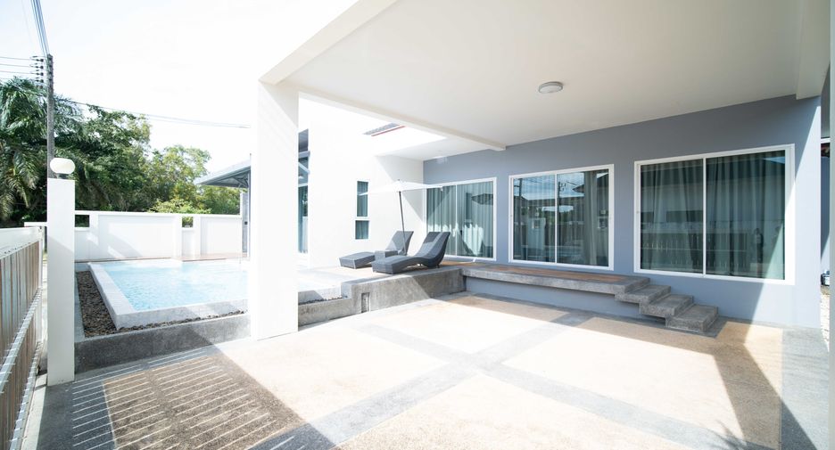 For rent 3 bedrooms villa in Thalang, Phuket