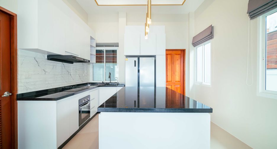 For rent 3 bedrooms villa in Thalang, Phuket
